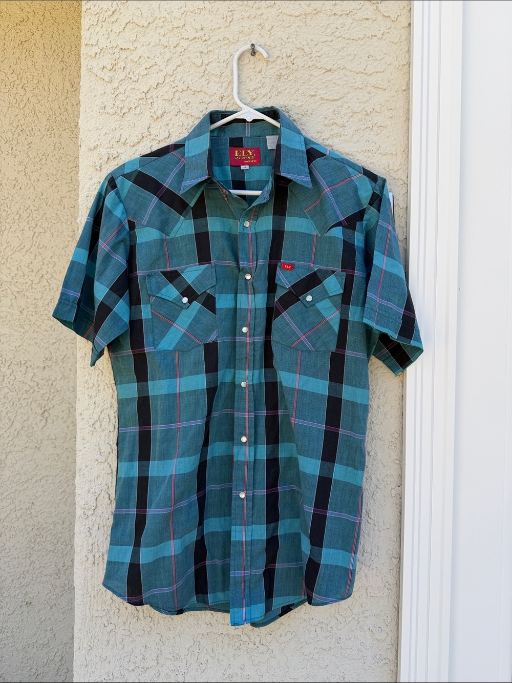 ELY Plains Men's Turquoise Pink Plaid Button up Short Sleeve Top Size M